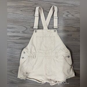We The Free Cream Denim Overall Shorts Woman’s Size 28